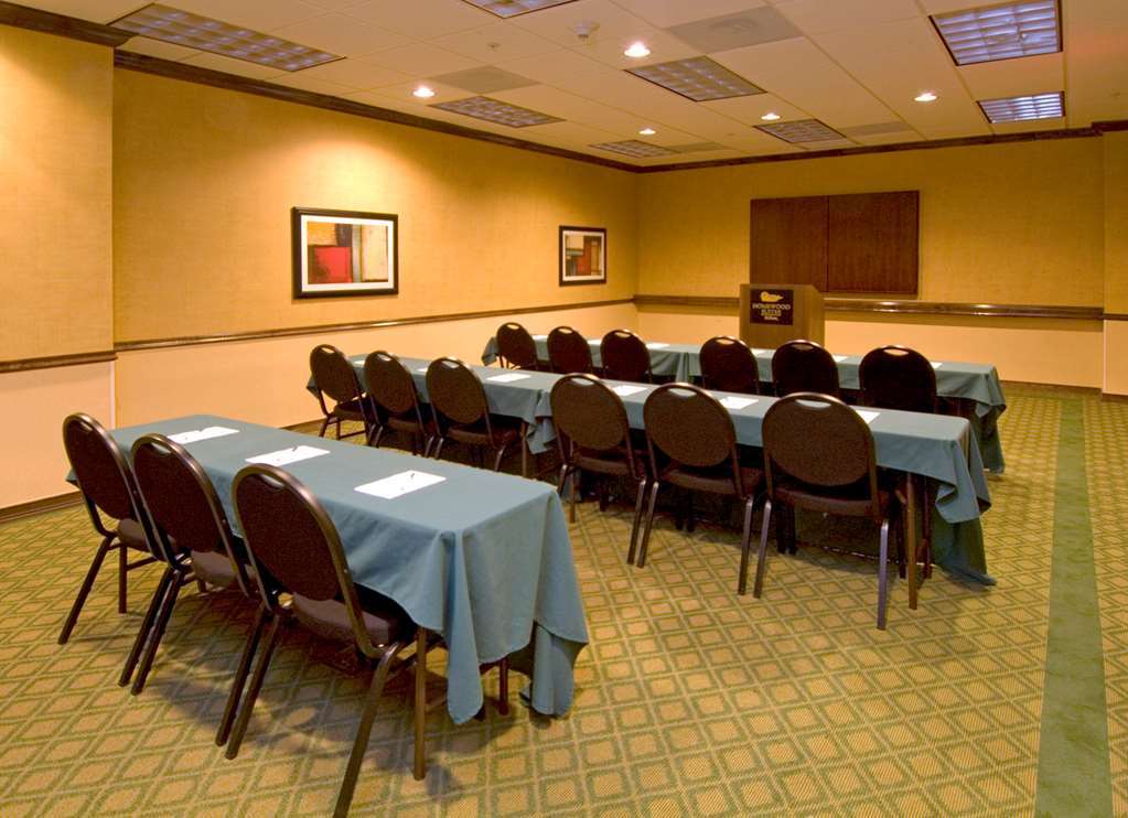 Homewood By Hilton Tampa-brandon Hotel